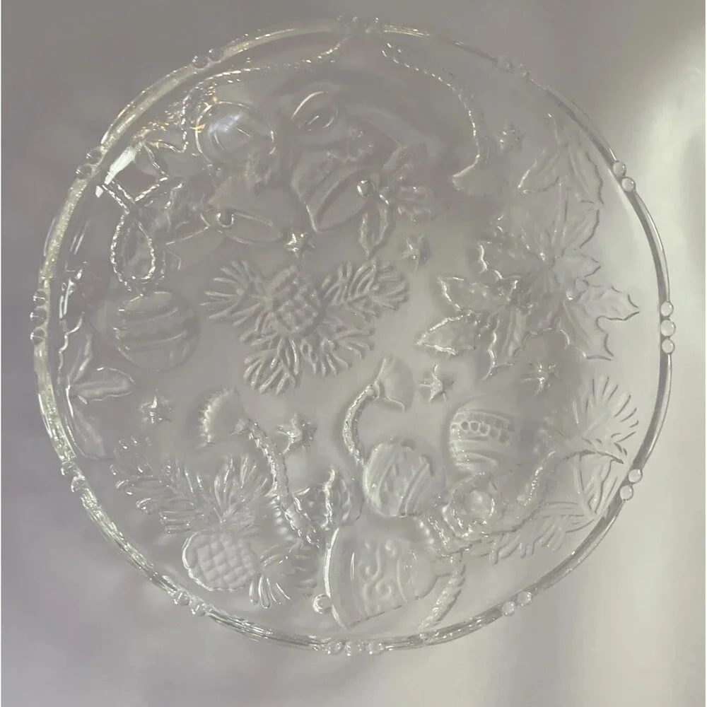Mikasa Christmas Holiday Clear Glass Round Platter - Holiday Gala - 15